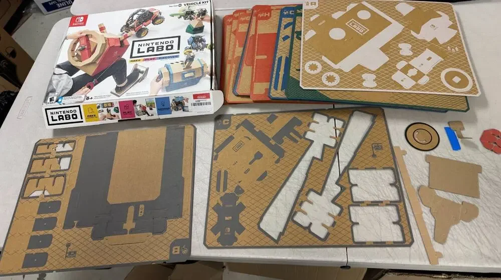 Nintendo Labo Toy-Con 03 Vehicle Kit Cardboard Construction Set for Switch
